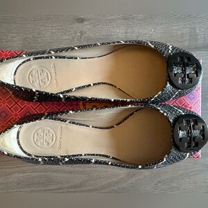 Tory Burch flats US7.5